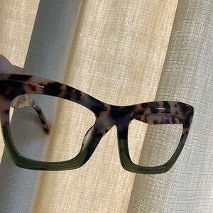 Chic Tortoise and Green Women's Glasses